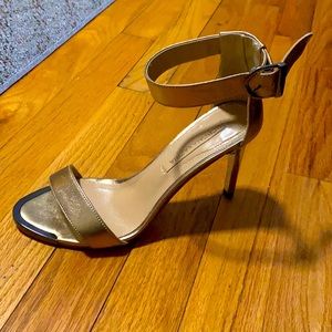 Bcbg heels